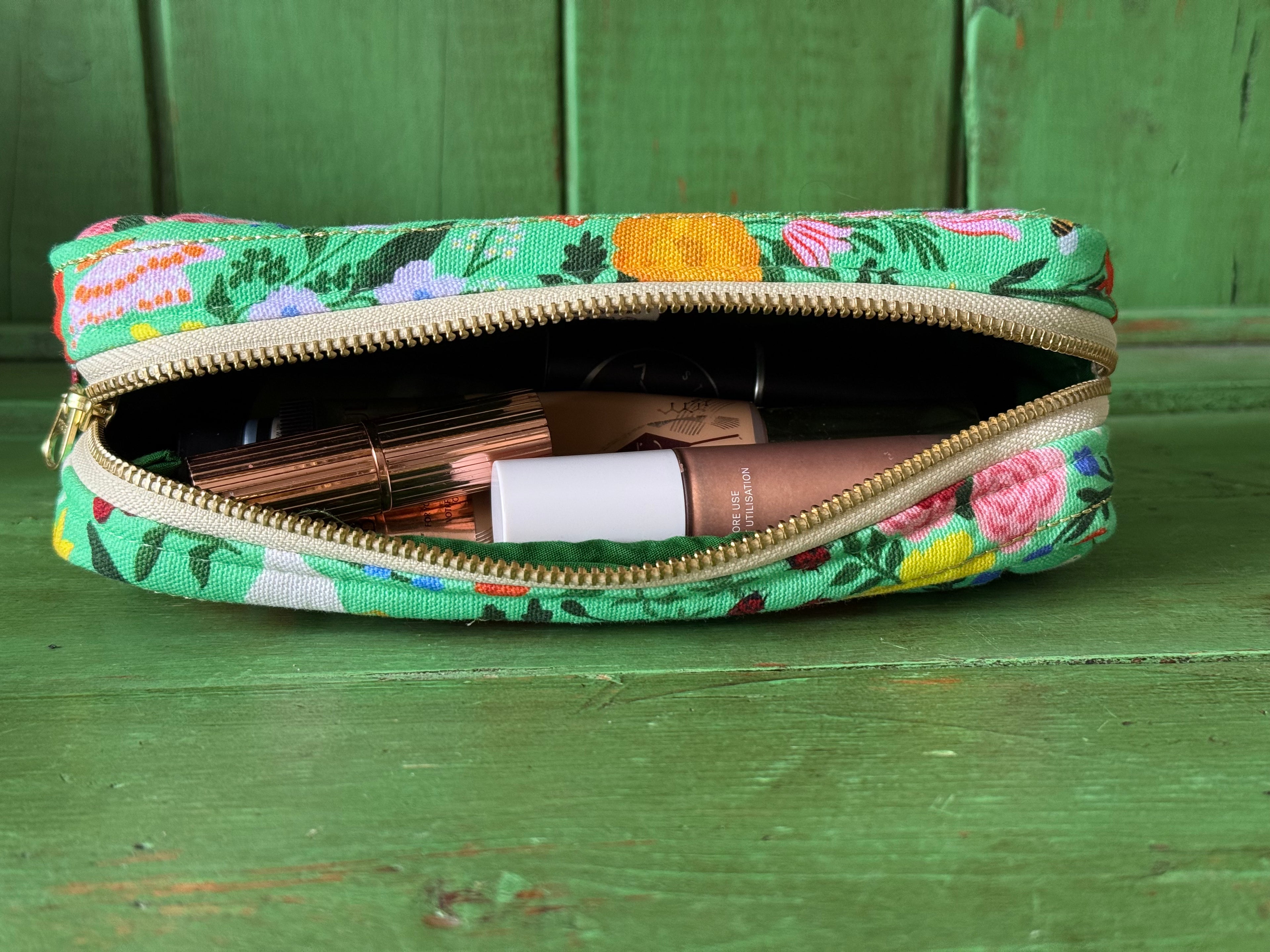 Cosmetic Pouch – Garden Reverie