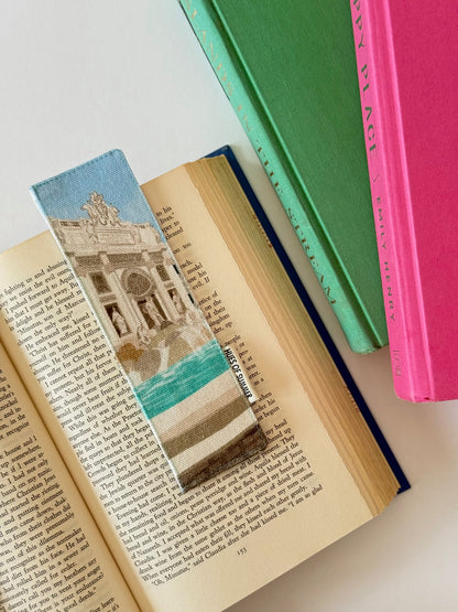 Trevi Fountain Rome Bookmark – illustrated bookmark with original artwork | Hues of Summer