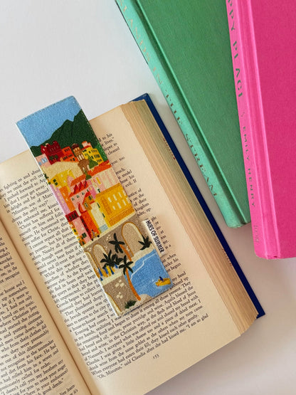 Under the Amalfi Sun Bookmark – illustrated bookmark with original artwork | Hues of Summer